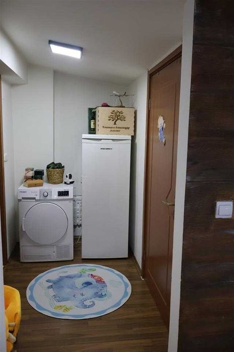 Дава се под наем Тристаен апартамент в Пловдив, Централна гара - 91 кв.м за 351.9 € - Снимка #1