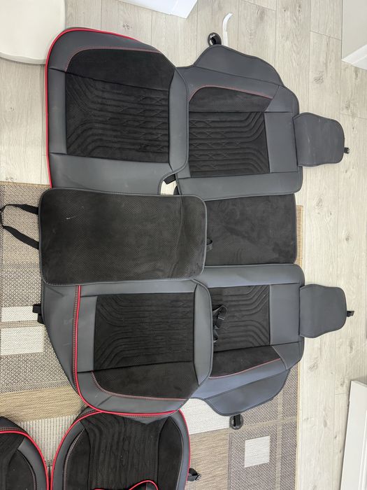 Продам комплект чехлов на автомобиль