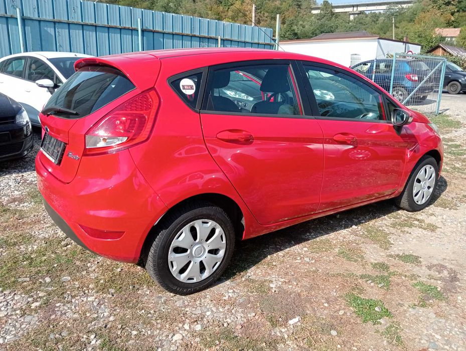 Vand Ford Fiesta  Benzina