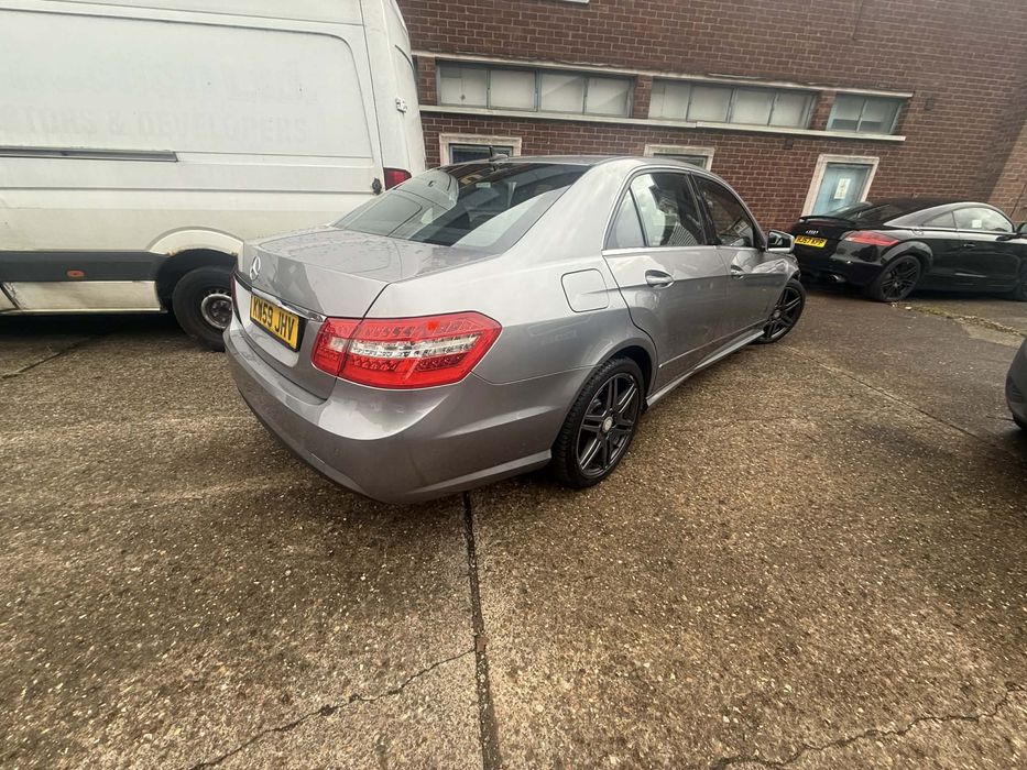 Mercedes-Benz E-Class 2010 2.2 CDI