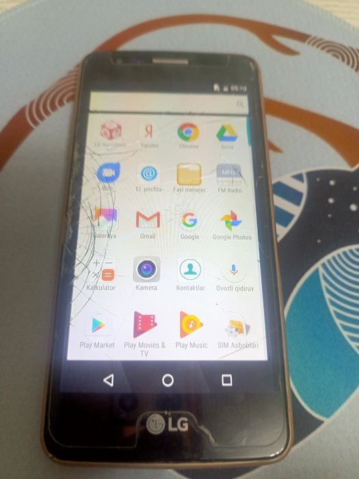 LG K8 (2017) android Telefon