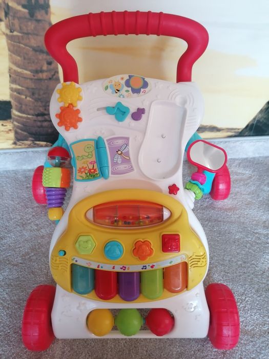 Детски уокър за прохождане