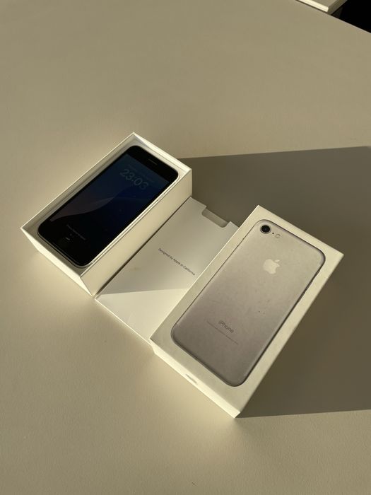 Vand iPhone SE White