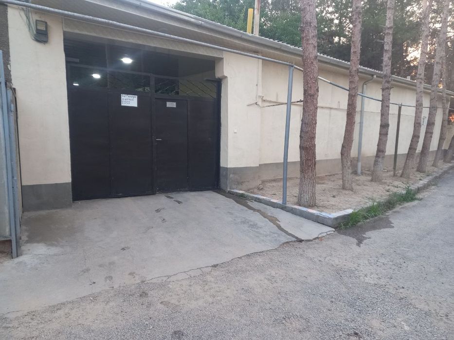 Xovli sotiladi srochna