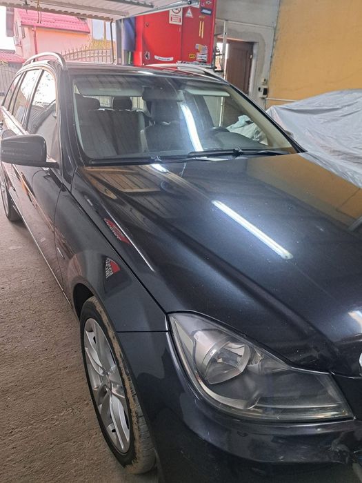 De vanzare mercedes C 180 fabricatie 2012