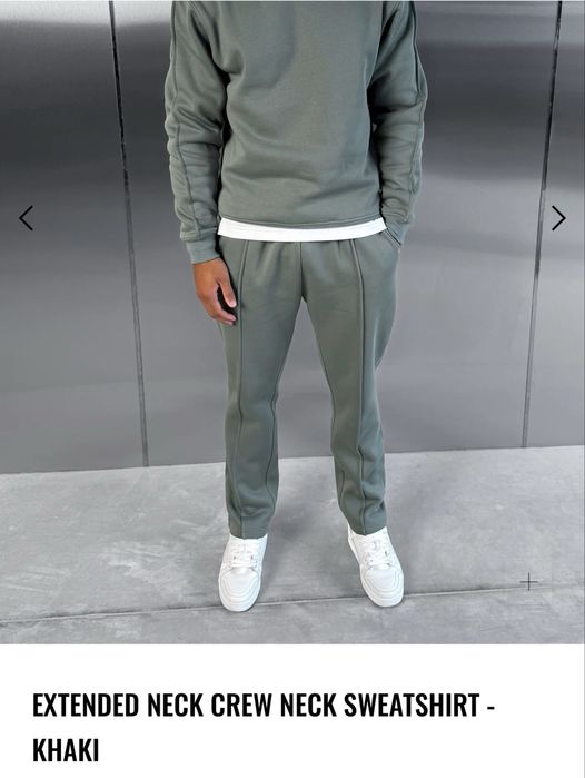 Нови пуловер размер XL.