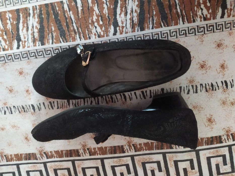 Туфли для девочек.