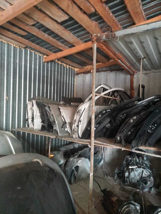 Контрактные двери для японских автомобилей