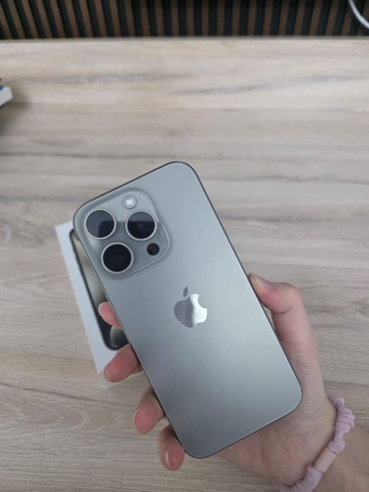 Айфон iPhone 15 pro
