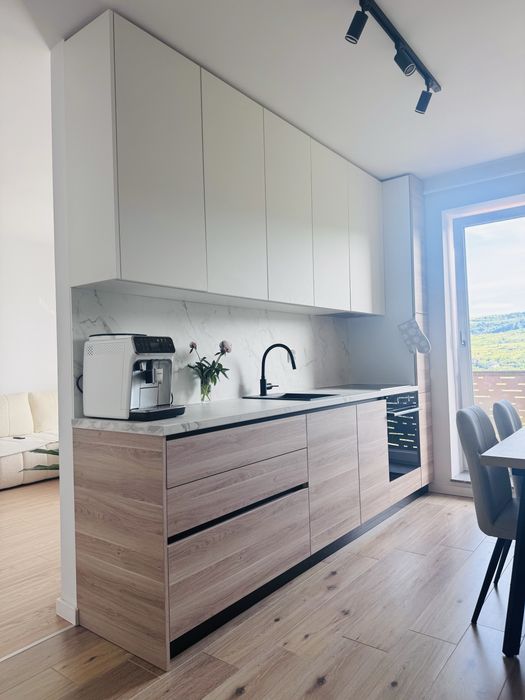Apartament 3 camere de vânzare | 59 mp + balcon 9 mp + parcare + boxă de depozitare