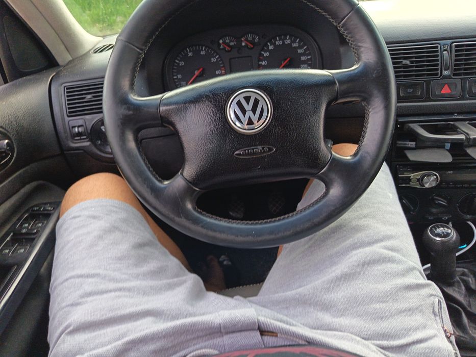 VOLKSWAGEN Golf 2003 — imagine 3