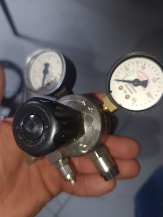 Vand electrovalva si manometru reductor cu reglaj fin