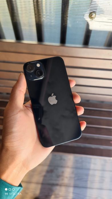 iPhone 13 с хорошим состоянием