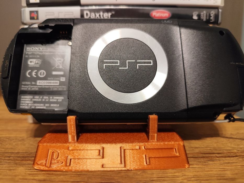 Psp Fat (Phat)+17jocuri+2 filme