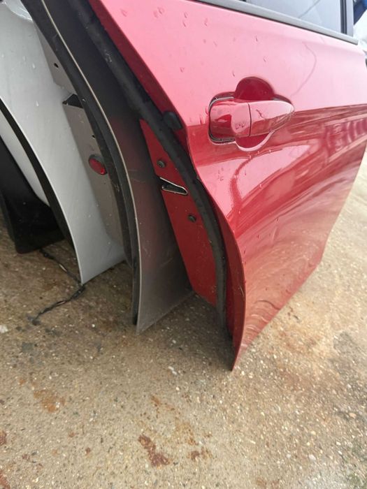 Usa spate stanga dreapta BMW seria 3 F30 Melbourne Rot Metallic A75