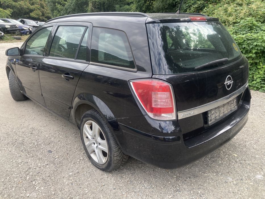 Опел астра H  1.7 6скорости eko flex за части.