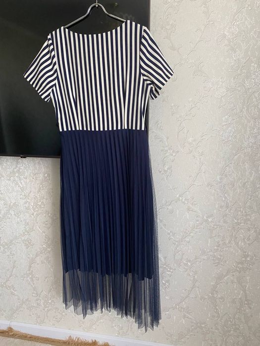 Продам платья 48-50размеры