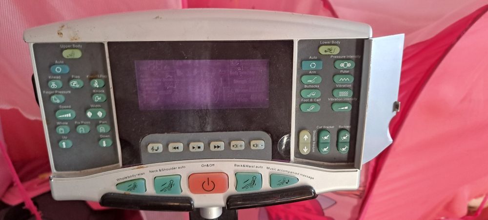 Vând fotoliu masaj pentru piese schimb