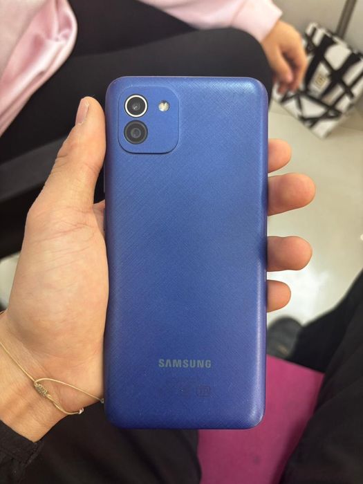 Продается самсунг а 03