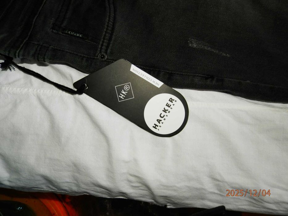 Мъжки дънки нови