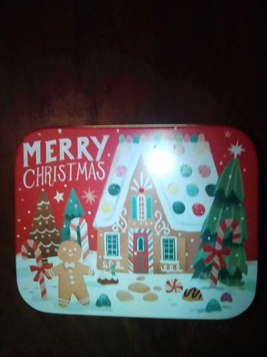 музикална кутия, сметалка и глави за кукли на куклен театър