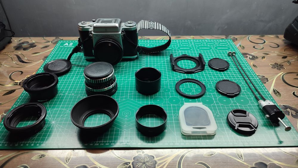 Pentacon SIX + 80 мм.  + аксессуары