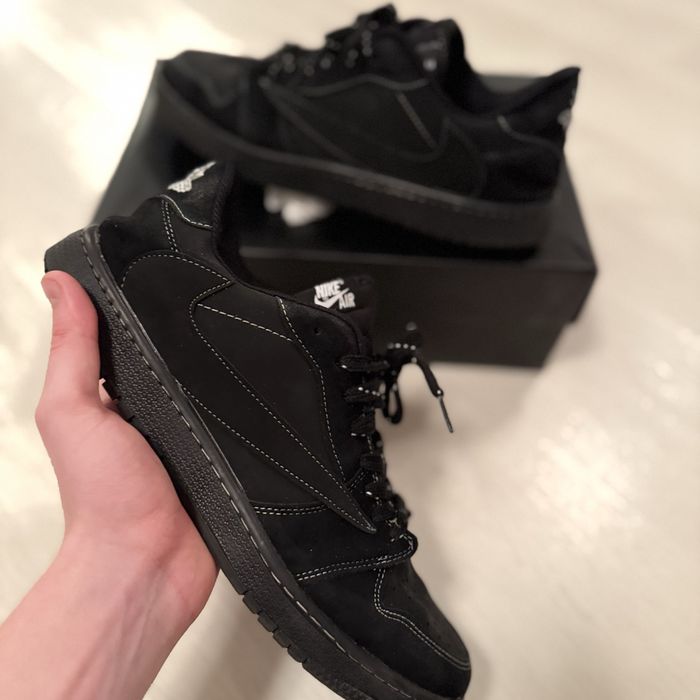 Jordan 1 Phatom Travis Scott