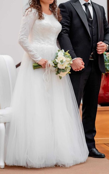 Vand Rochiță de Mireasă