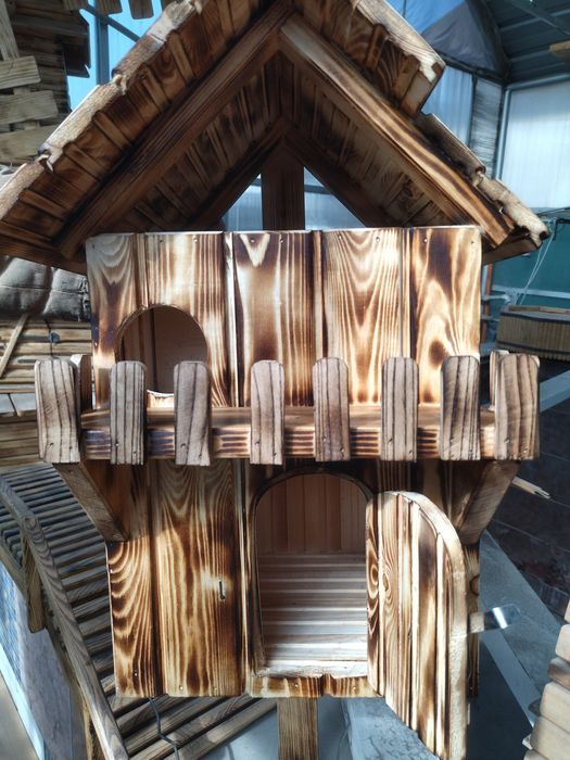 Домик для белок, бельчатник