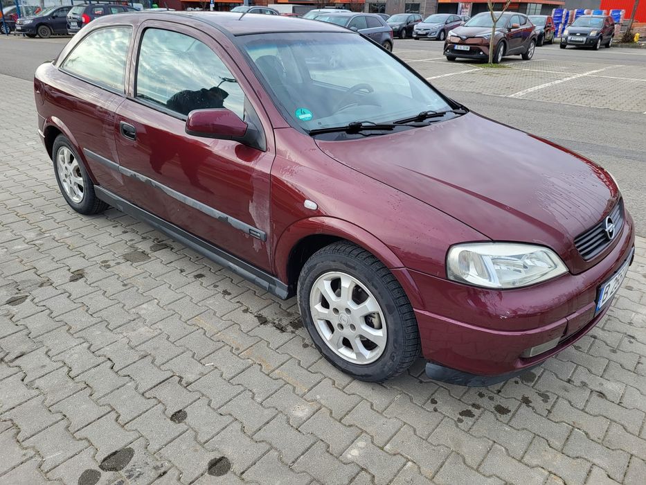 Opel Astra G, an 2003, motor 1.6 8V benzină, cutie automată