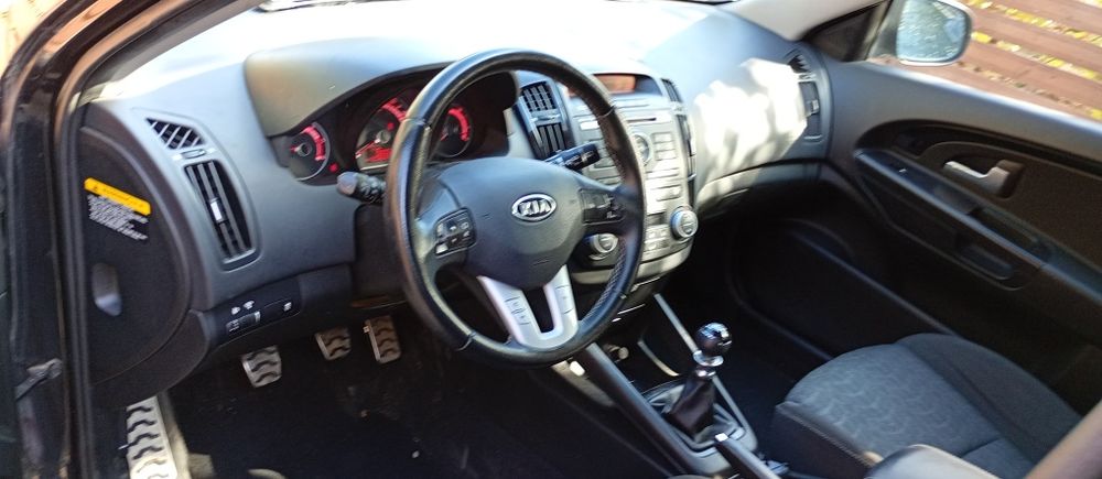 Kia Ceed SW 1.6 CRDi, 115 CP, Diesel, 2010