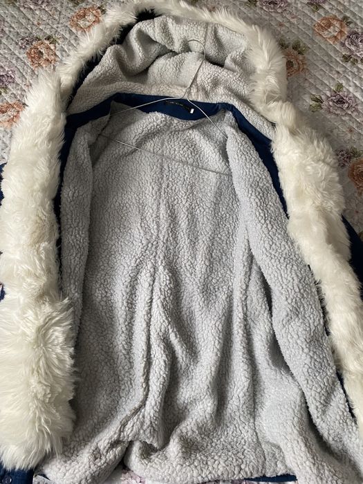 Продам зимнюю куртку (парку)