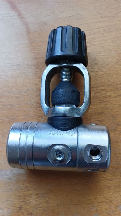 Водолазан регулатор