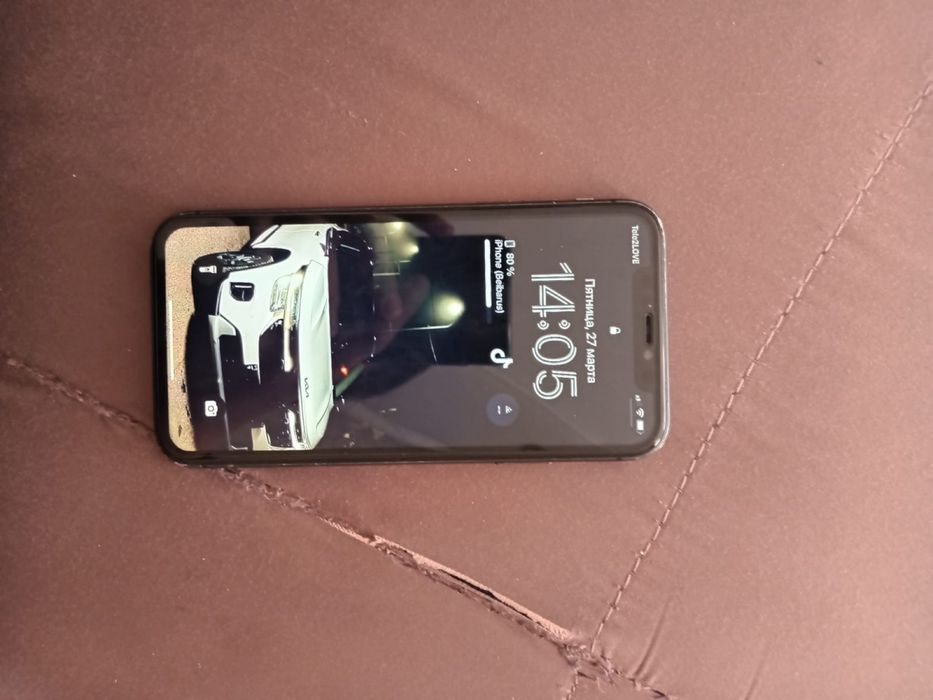 продам  айфон 11