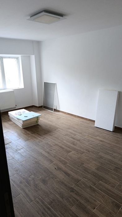 SPAȚIU MEDICAL DE ÎNCHIRIAT renovat – centrul calarasi – 55 mp