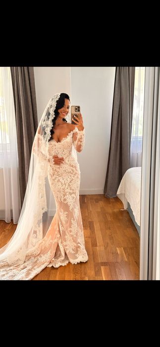 Rochie de mireasa tip serina de dantela