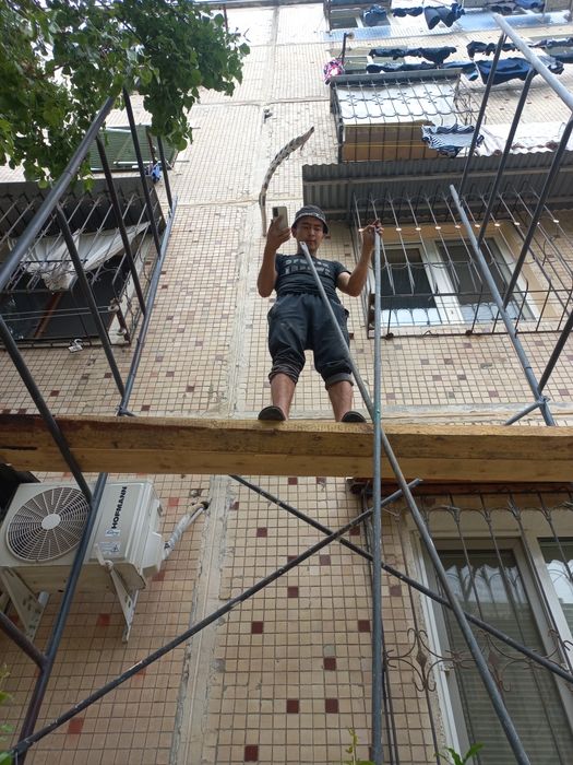 Konditsioner ustanovka / Кондиционер установка