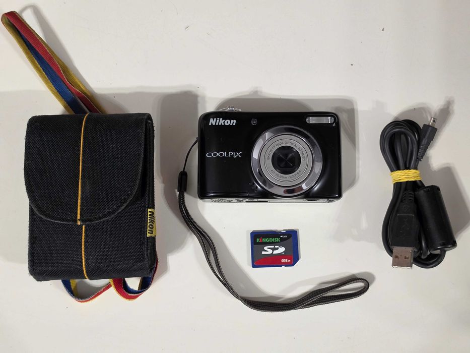 Y2K Aparat foto digital compact Nikon Coolpix L25 10.1MP 5x Zoom