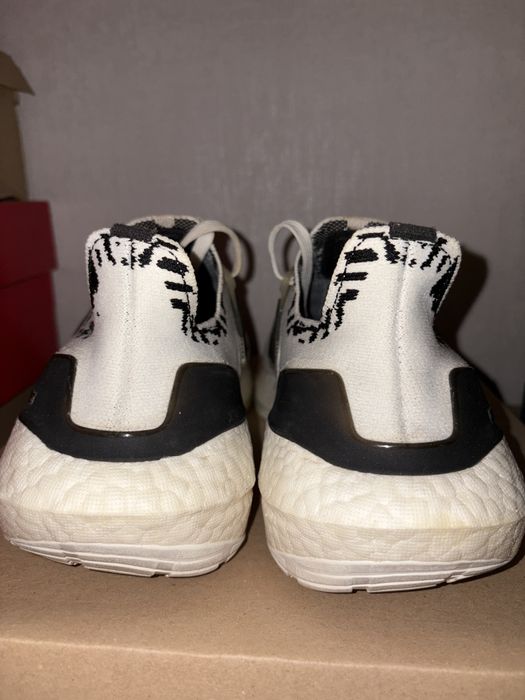 Adidas Ultraboost 22 - Номер 43 1/3