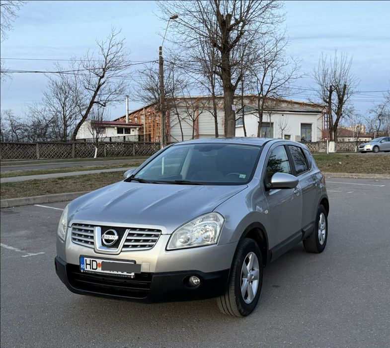 Vând nissan Qashqai