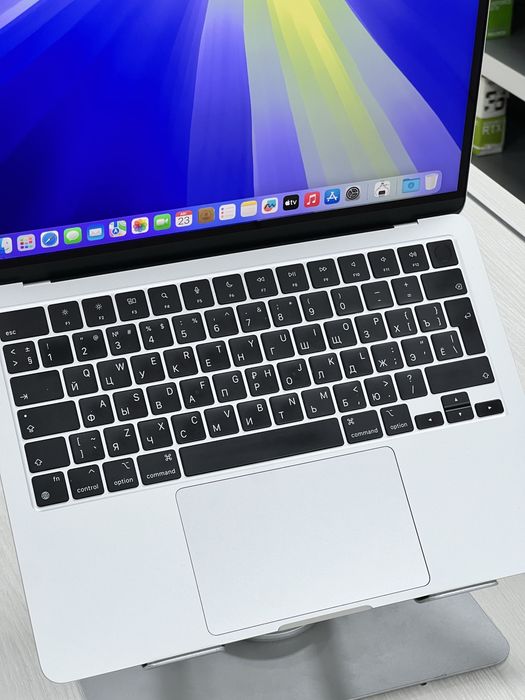 Apple Macbook Air 13 | M2/8/256Gb