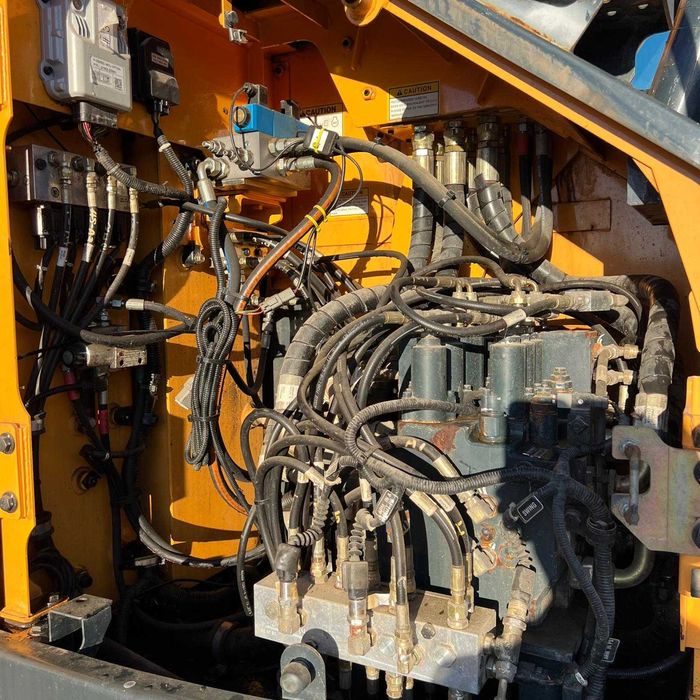 Hyundai HX 130 LCR