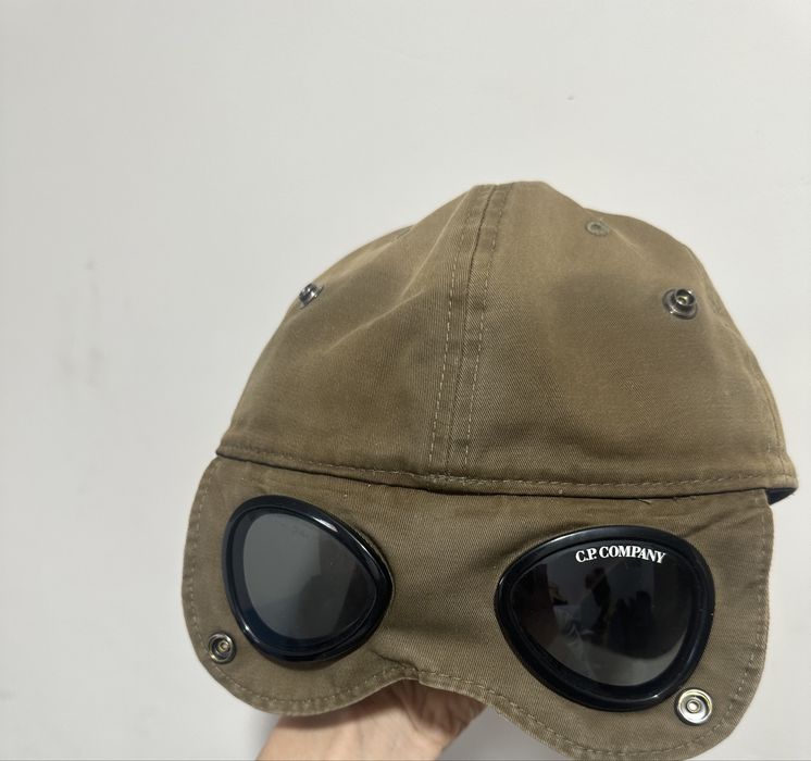 продам бейсболку C.P company junior 100%ориг