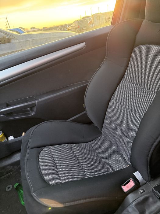 Opel Astra GTC  1.6 benzina