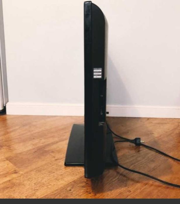 Продам ЖК телевизор Samsung LE32B350F1W