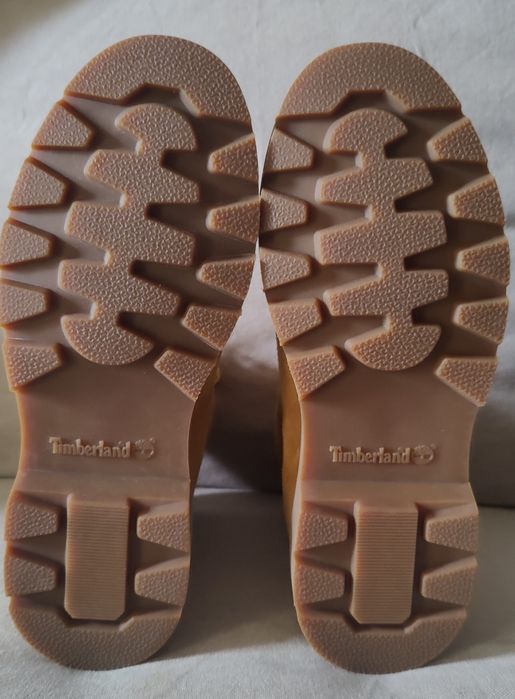 Vind bocanci damă Timberland