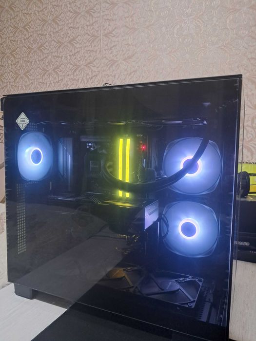 Новая мощная игровая сборка Ryzen 7 7800X3D/RTX 5070/DDR5 64GB/1TB SSD