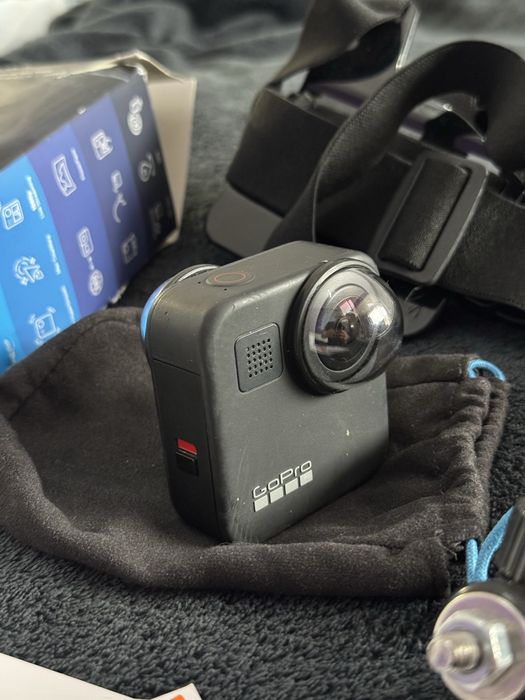 Gopro max 360 камера със стик