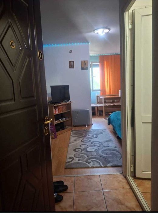 Garsonieră de vânzare