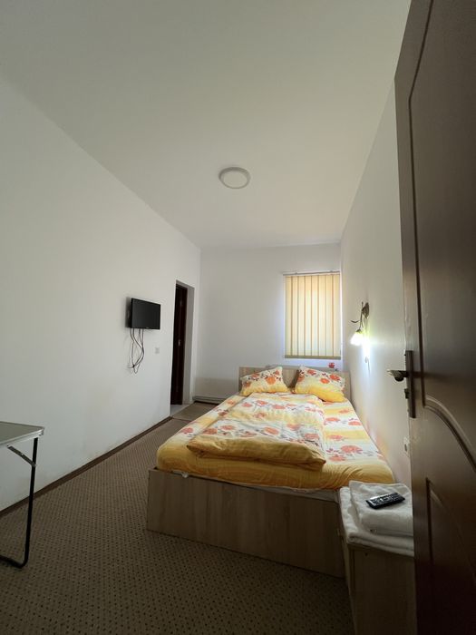 Camere de închiriat!